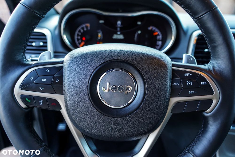 Jeep Grand Cherokee - 20