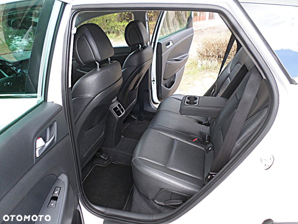 Hyundai Tucson 1.6 GDI BlueDrive Style 2WD - 12