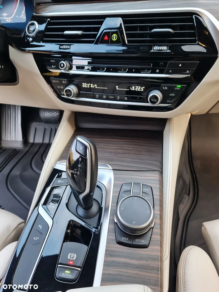 BMW Seria 5 520d Luxury Line - 20