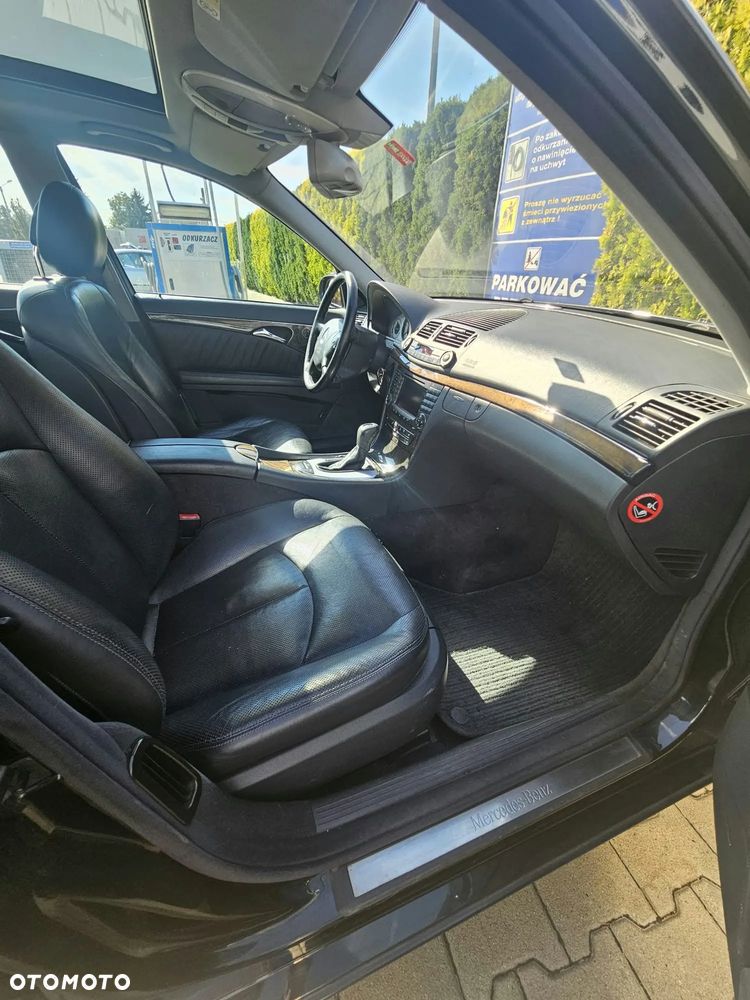 Mercedes-Benz Klasa E 500 4-Matic Avantgarde - 28