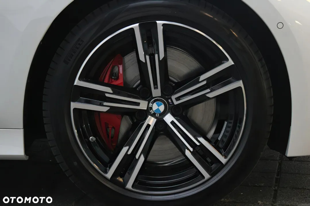 BMW Seria 3 318i M Sport - 12