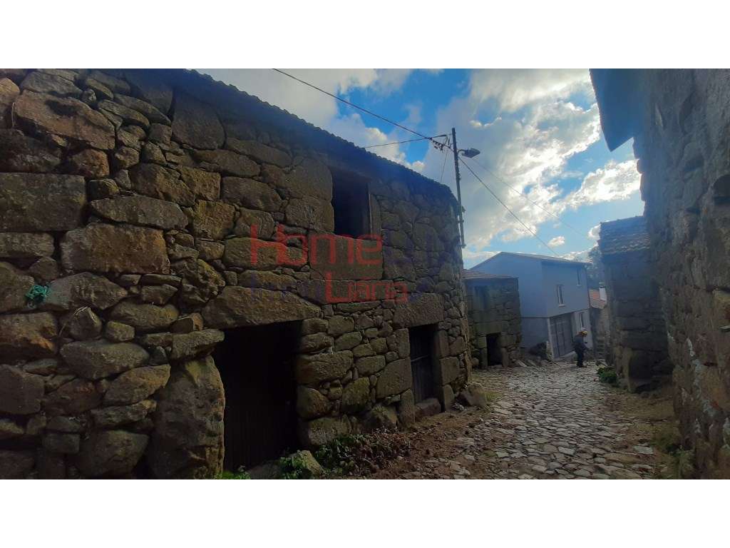Moradia em pedra para venda em Cotelo - Grande imagem: 4/8