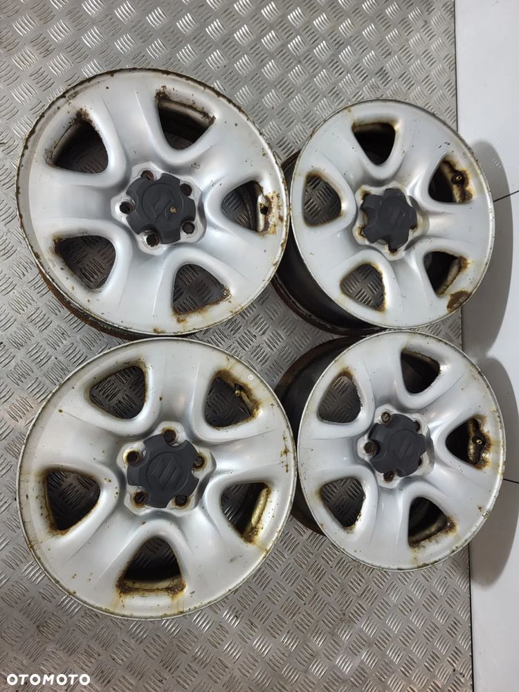 Suzuki Grand Vitara II Felgi Stalowe 16 5x114.3 - 1