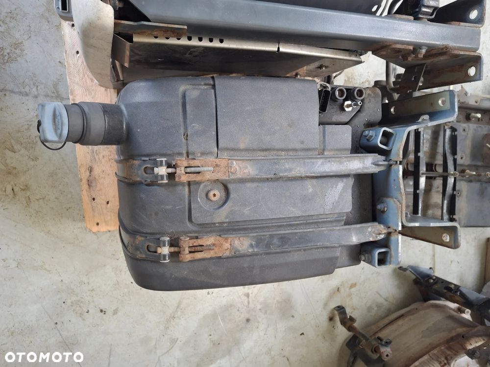 ZBIORNIK ADBLU DAF CF 400 XF 106 EURO 6 - 6