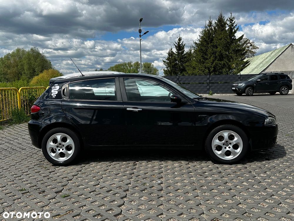 Alfa Romeo 147 1.6 Twin Spark 16V - 5