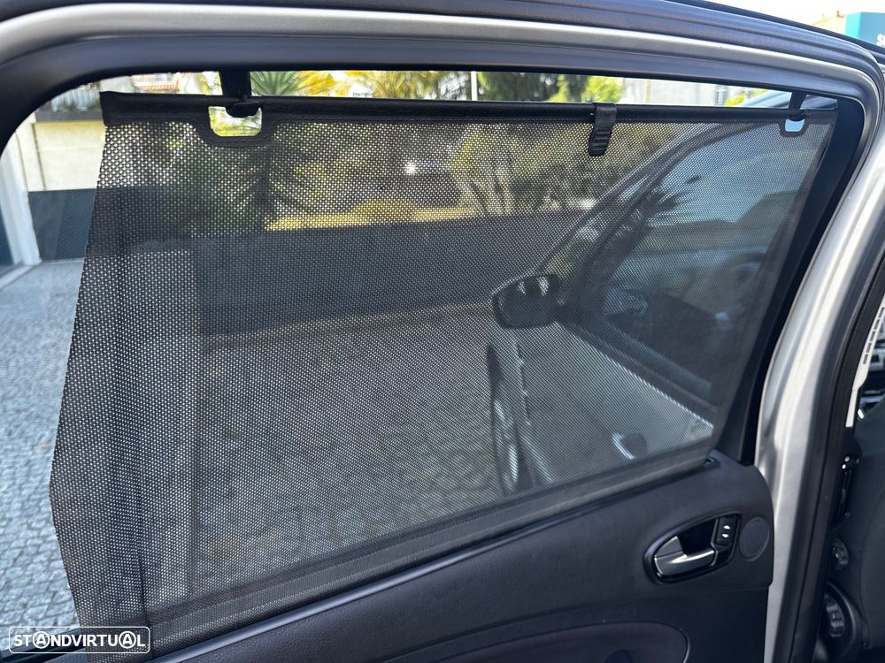Ford S-Max 1.8 TDCi Titanium 7L - 28