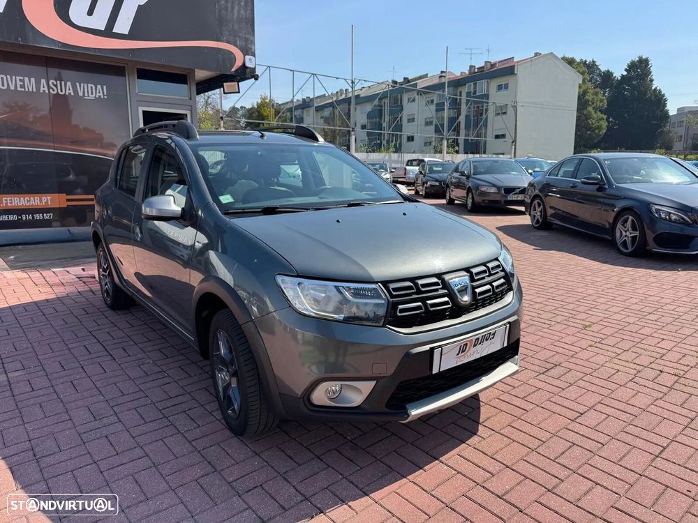 Dacia Sandero 0.9 TCe Stepway - 2