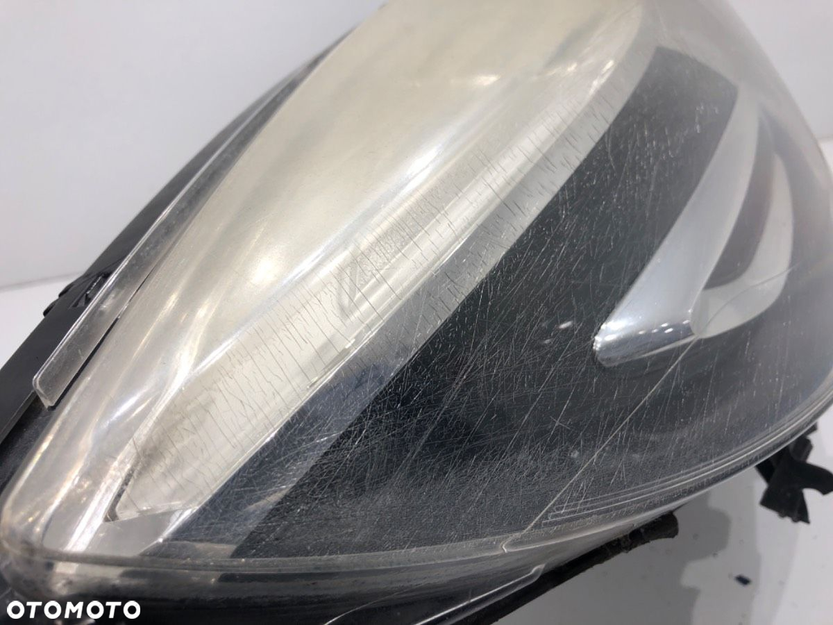 REFLEKTOR PRAWY PRZÓD - 382.00 PLN - RENAULT SCÉNIC III (JZ0/1_) 2008 - 2022 1.6 dCi (JZ00, JZ12) - 4