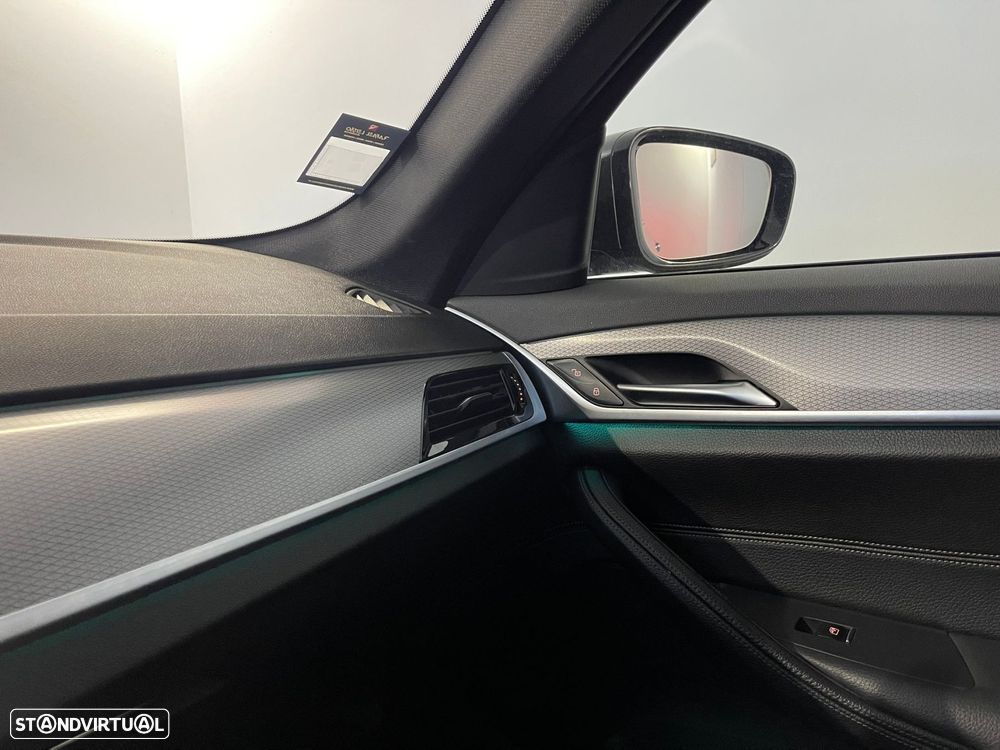 BMW 530 e iPerformance Pack M - 32