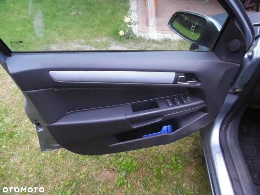 Opel Astra 1.7 CDTI - 11