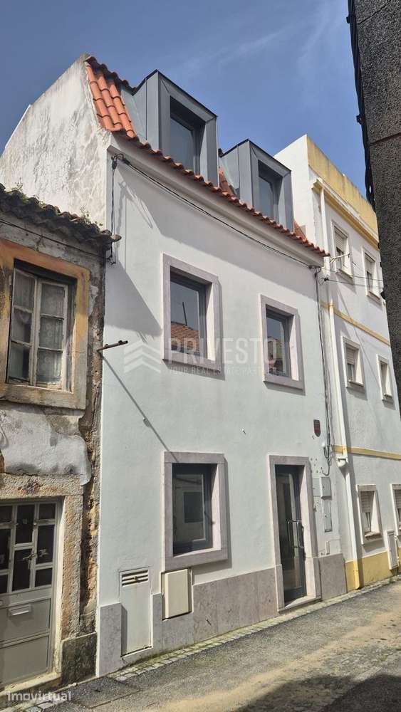 Prédio para Reabilitação Total junto à frente ribeirinha, Seixal - Grande imagem: 2/6