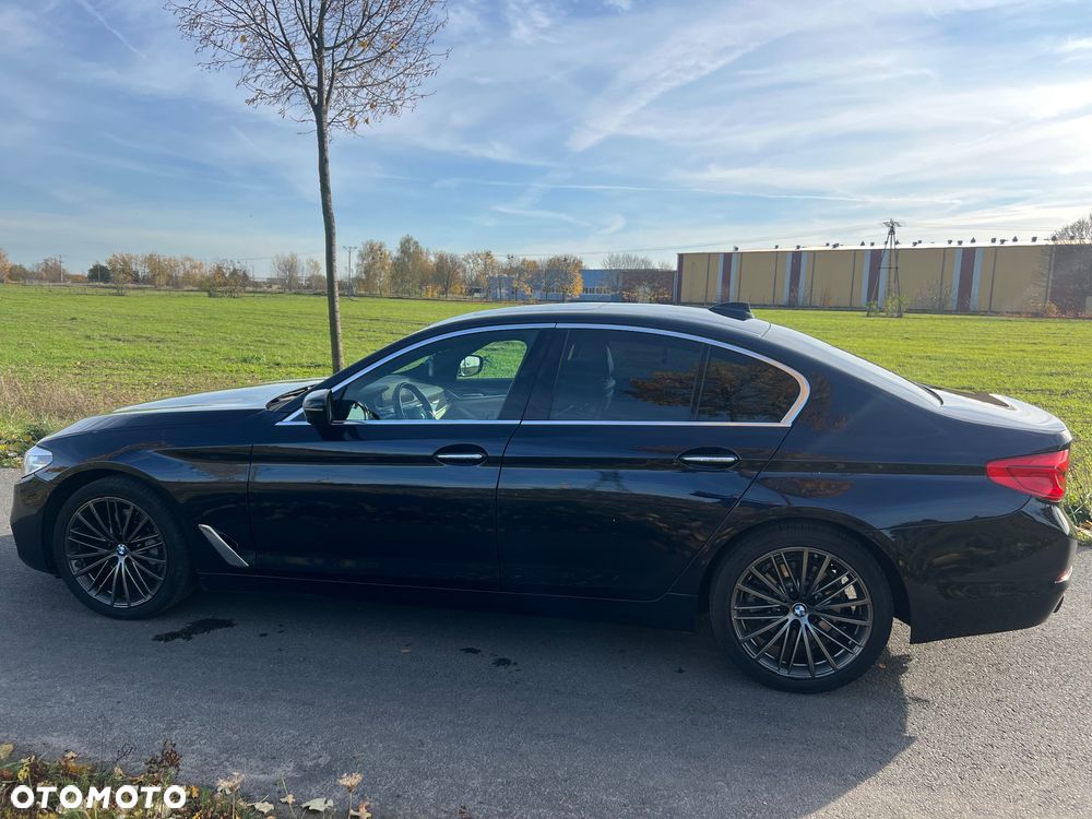 BMW Seria 5 530i Luxury Line - 8
