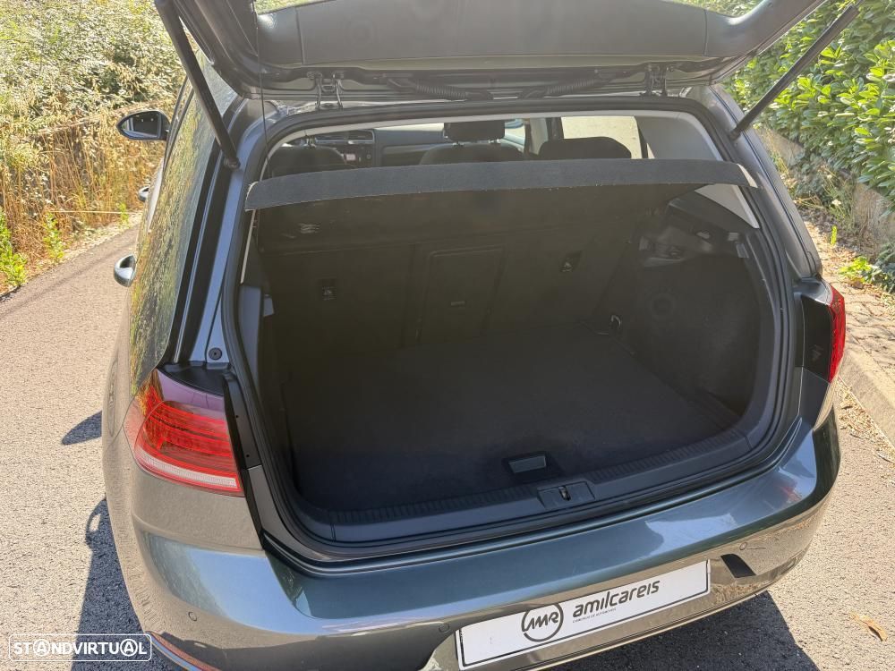 VW Golf 1.6 TDI Confortline - 8