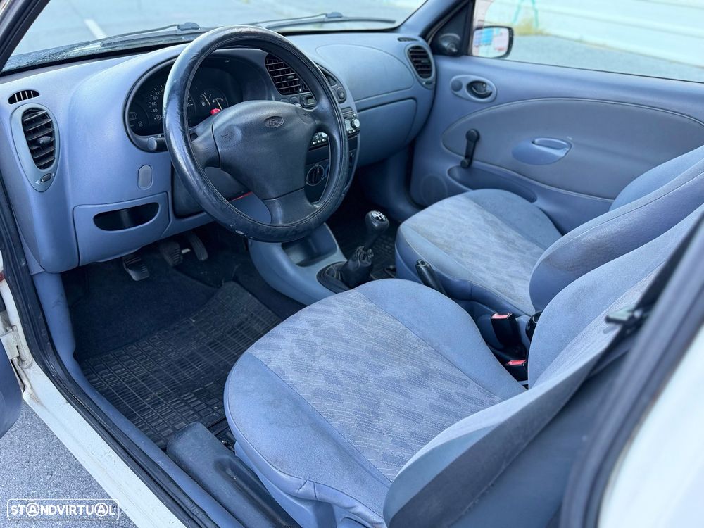 Ford Fiesta 1.8 TDCI - 11