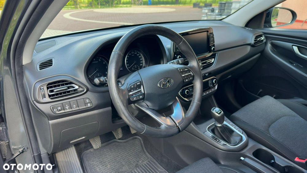 Hyundai i30 1.5 T-GDI 48V Executive - 15