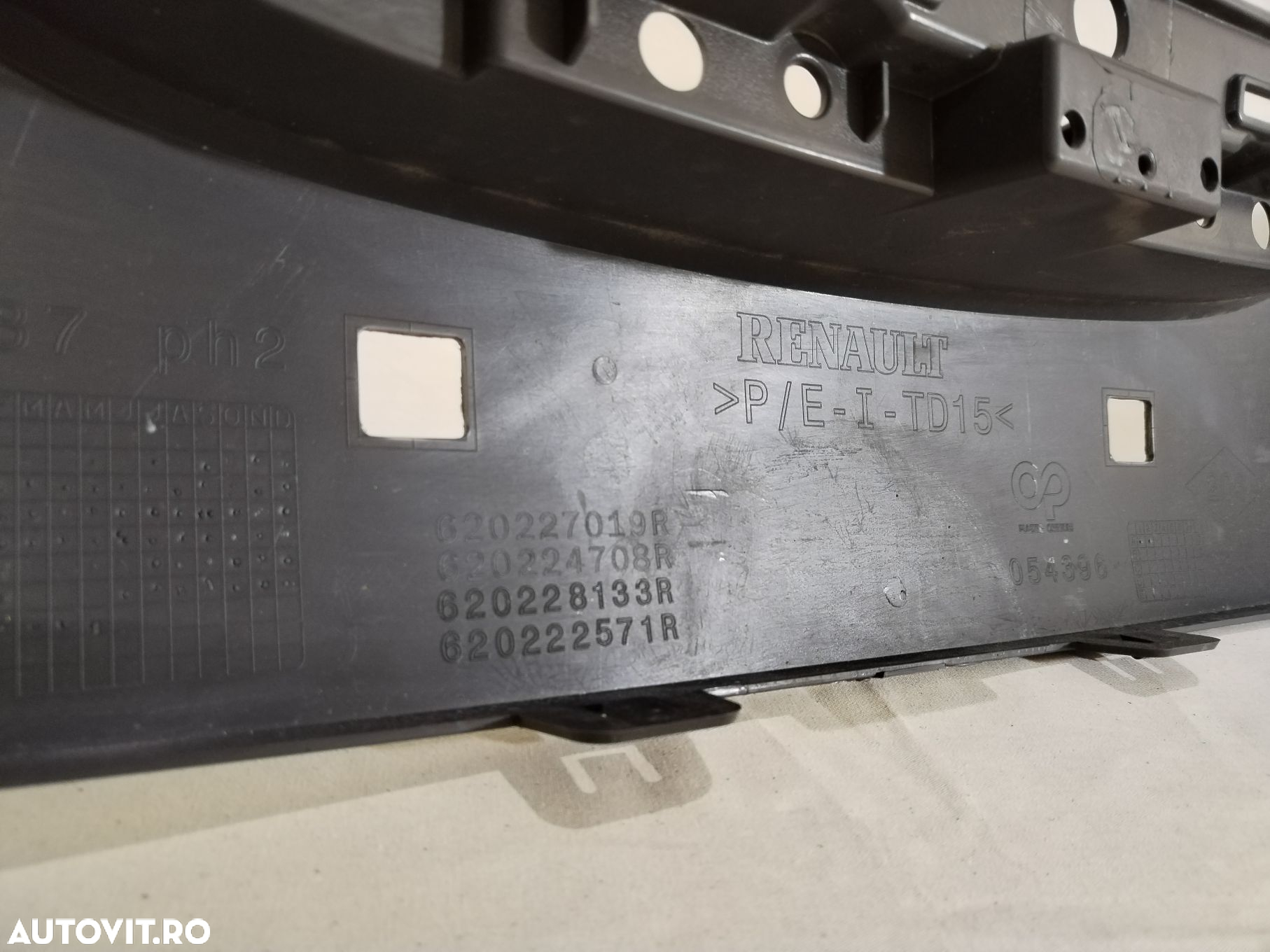 Bara fata Renault Captur facelift, 2016, 2017, 2018, 2019, cod OE 620227019R - 3