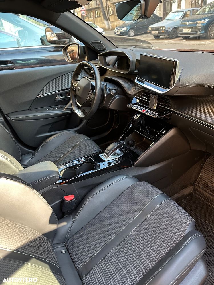 Peugeot 2008 1.5 BlueHDI EAT8 STT GT Pack - 17