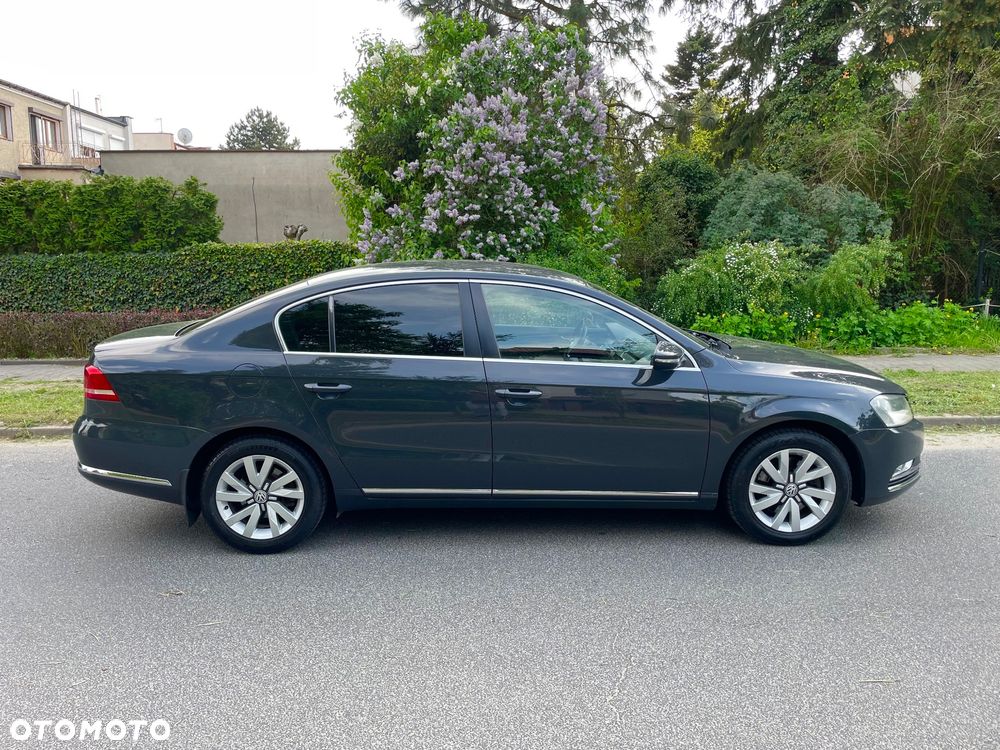 Volkswagen Passat - 5