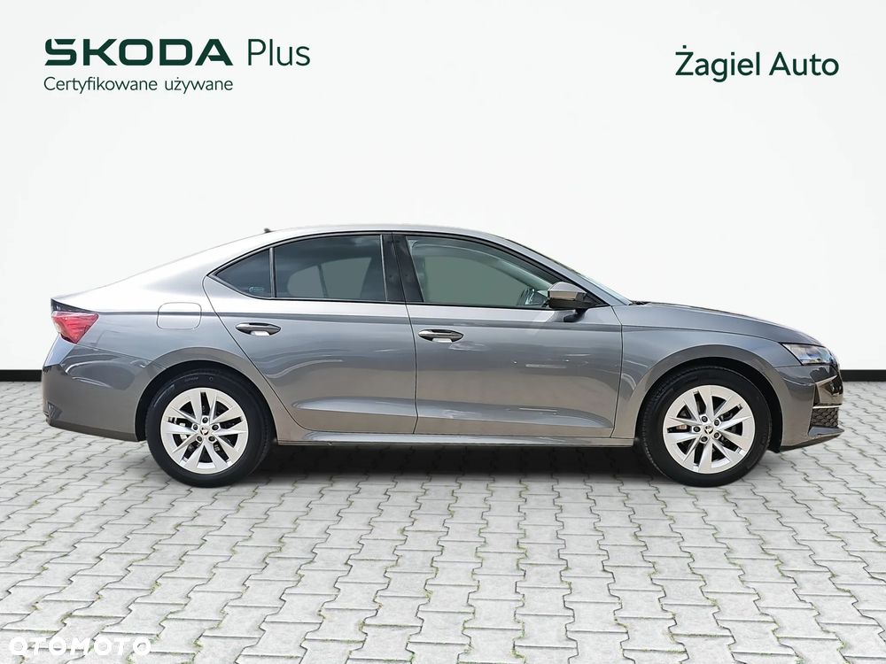 Skoda Octavia 1.5 TSI mHEV Selection DSG - 6