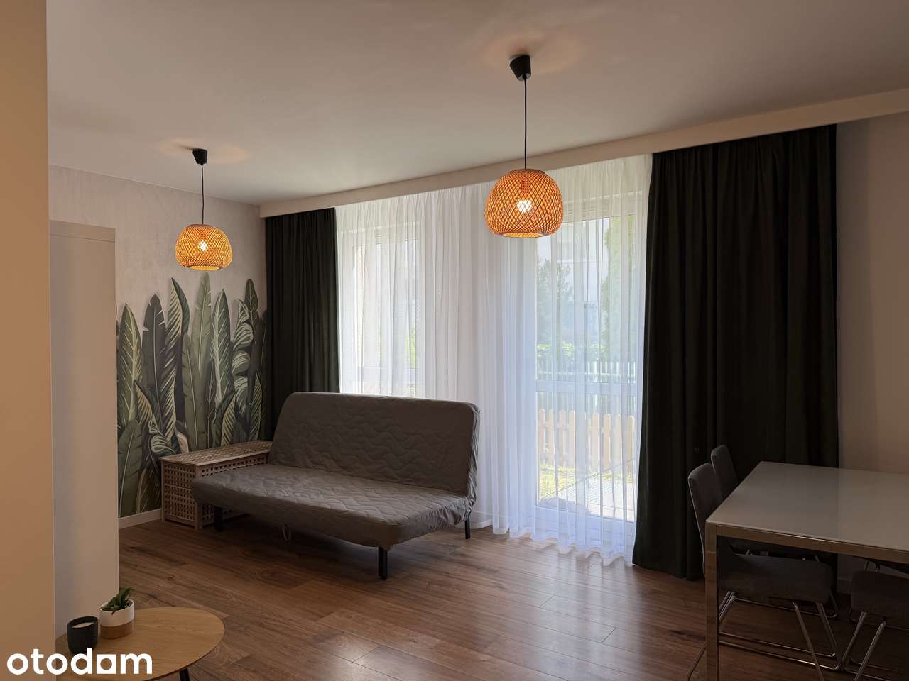 Jasne studio z ogródkiem na Kabatach – 34 m² + garaż i komórka
