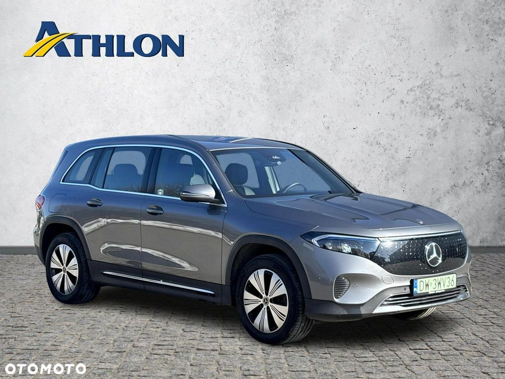 Mercedes-Benz EQB - 7