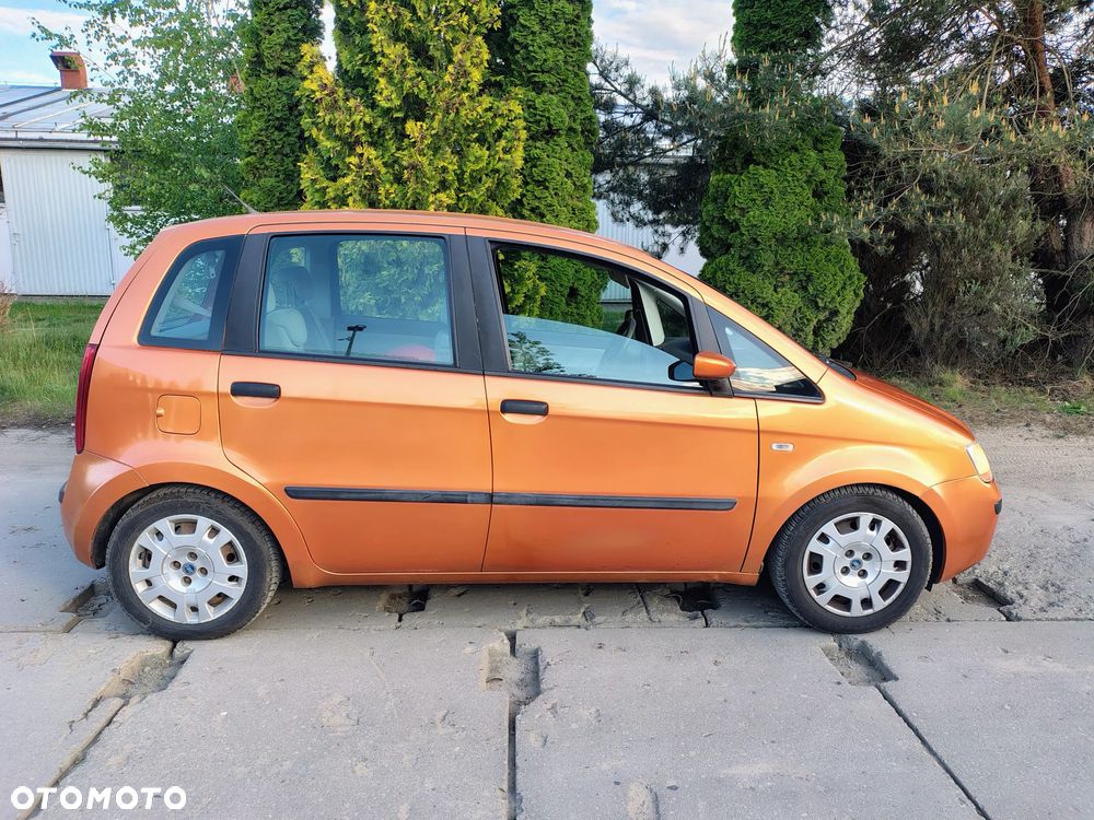 Fiat Idea - 4