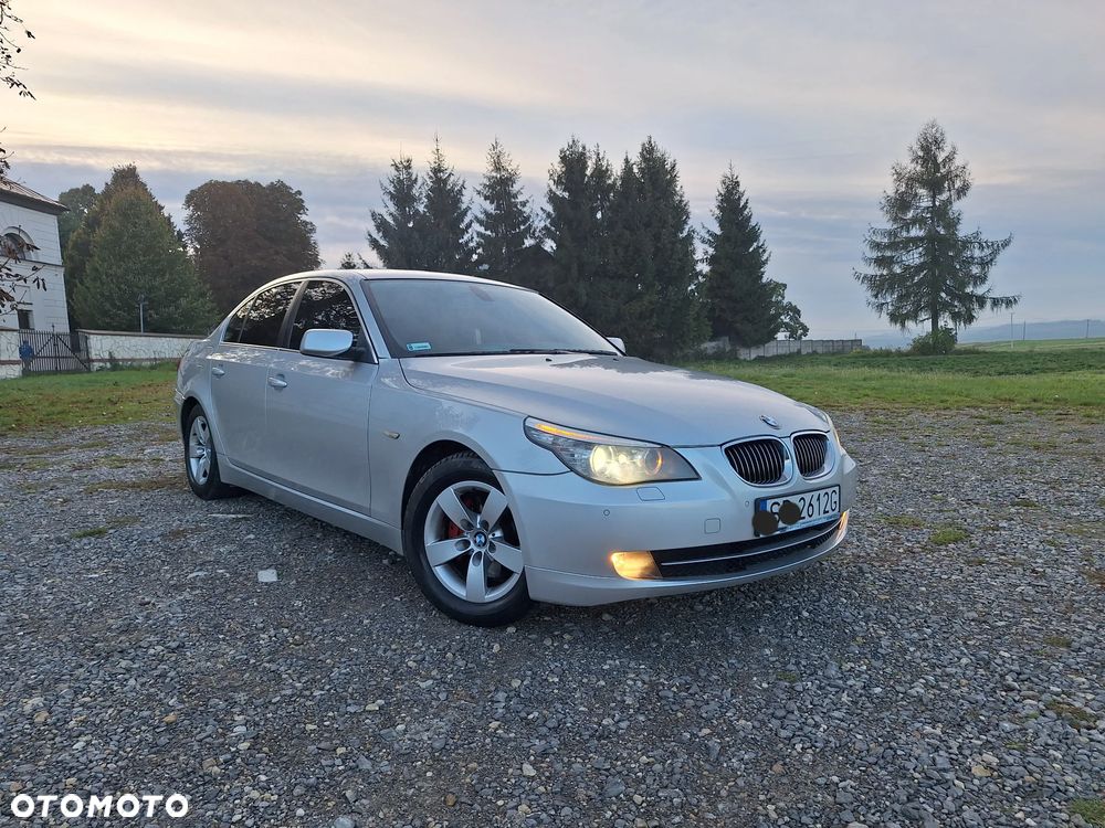 BMW Seria 5 523i - 11