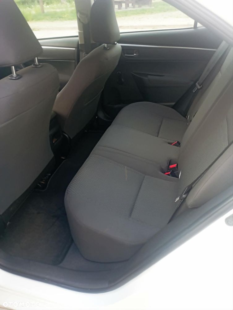 Toyota Corolla 1.4 D-4D Active - 37