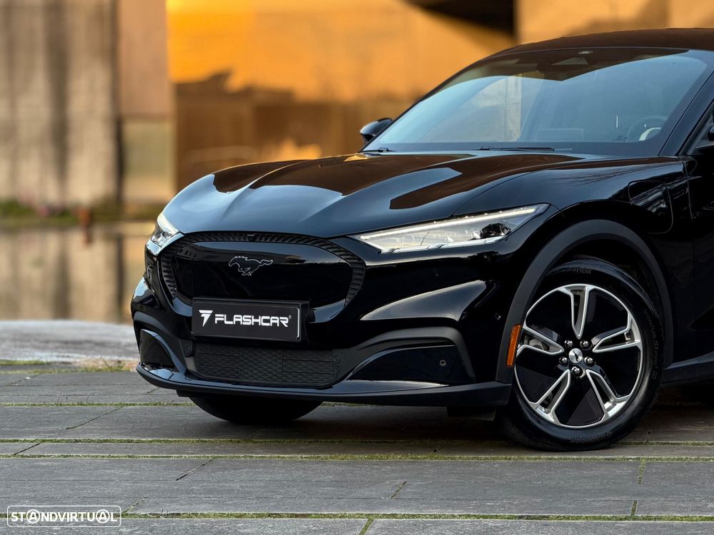 Ford Mustang Mach-E Standard - 30