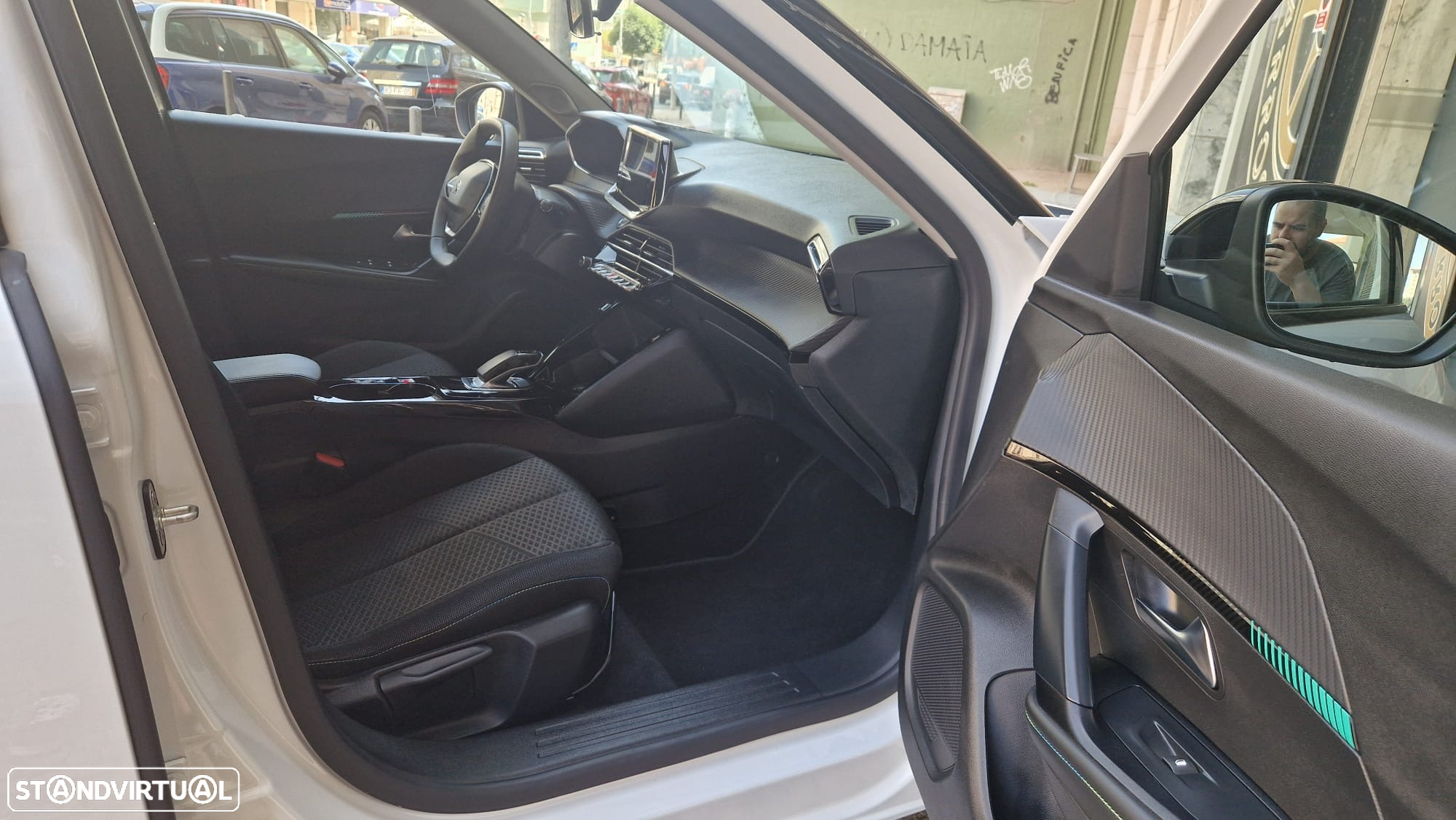 Peugeot e-2008 50 kWh Allure Pack - 8