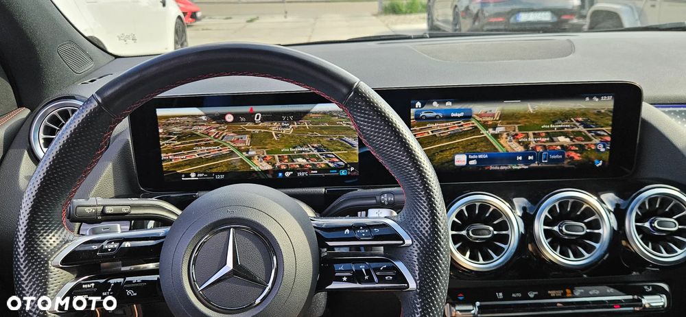 Mercedes-Benz GLA 200 AMG Line - 37