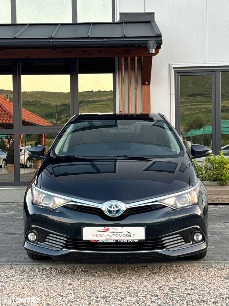 Toyota Auris 1.8 L VVT-i Hybrid Sol - 32