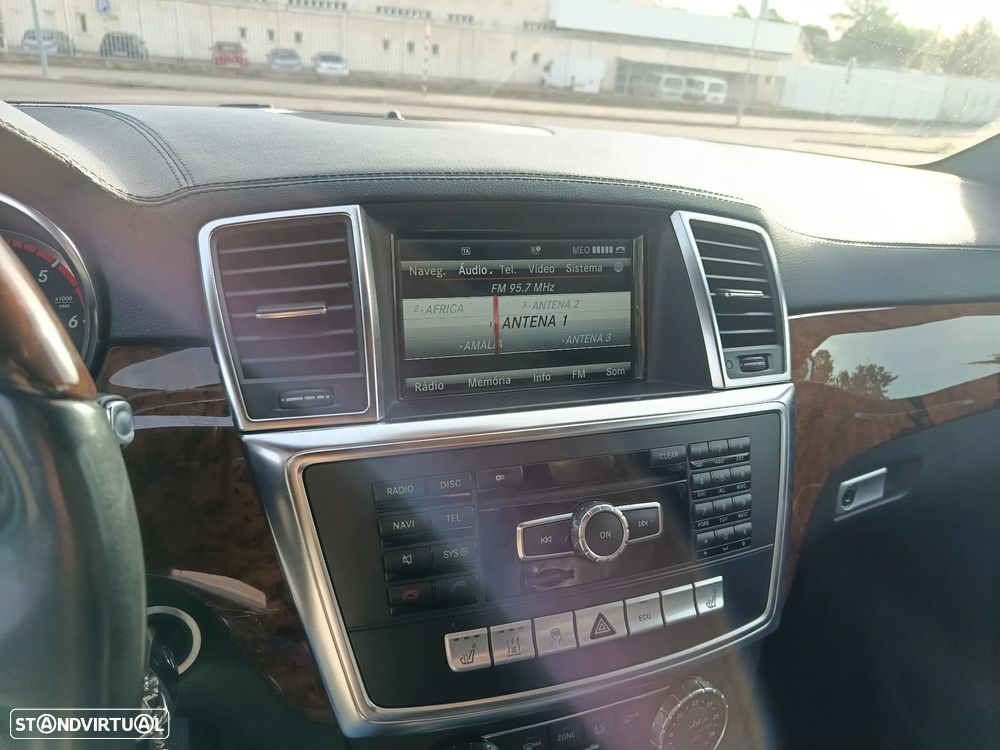 Mercedes-Benz GL 350 BlueTEC 4Matic 7G-TRONIC - 12