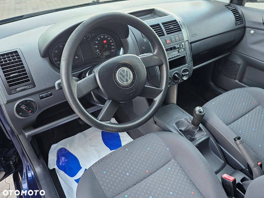 Volkswagen Polo 1.2 Comfortline - 24