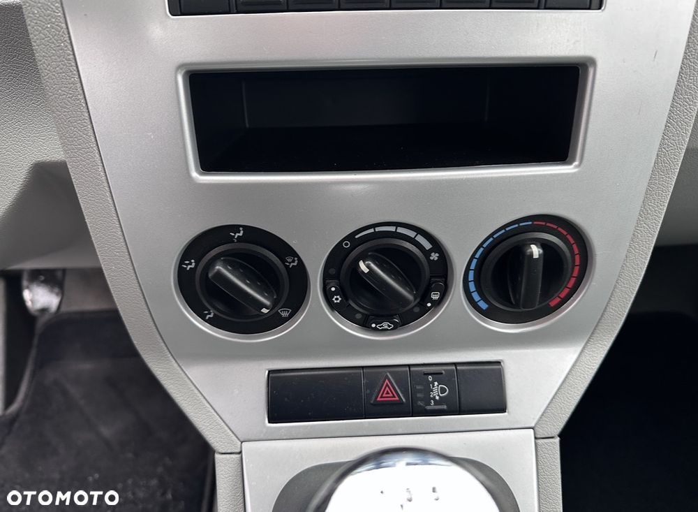 Dodge Caliber - 15