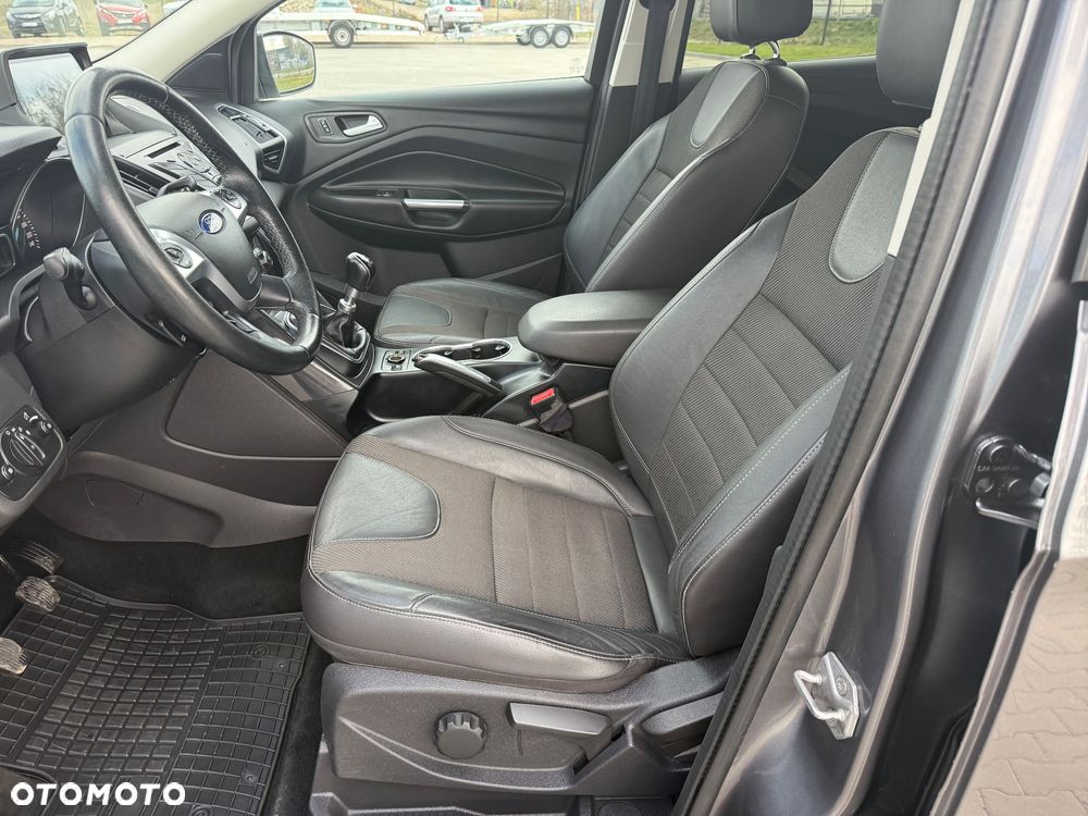 Ford Kuga 2.0 TDCi 4WD Titanium - 22