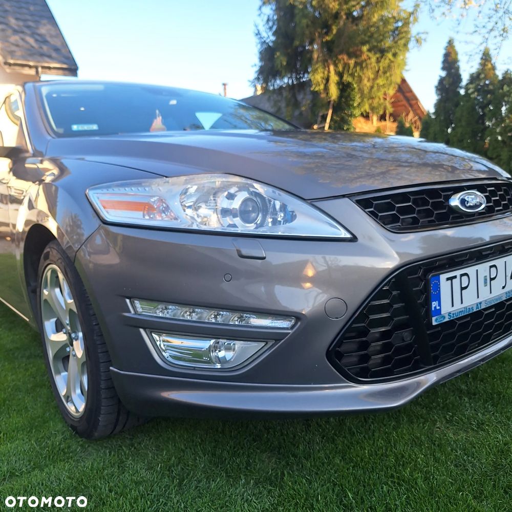 Ford Mondeo 1.6 T Gold X Plus - 18