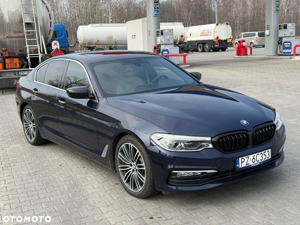 BMW Seria 5 540i xDrive Luxury Line sport - 2