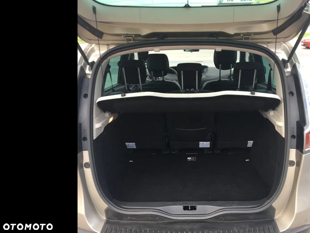 Renault Scenic 1.6 16V 110 Dynamique - 17