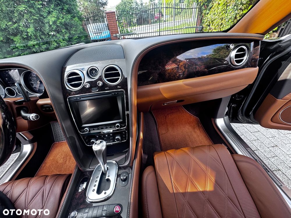 Bentley Flying Spur W12 - 17