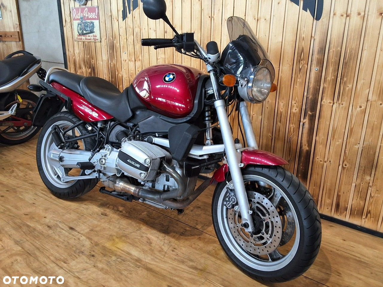 BMW R - 12