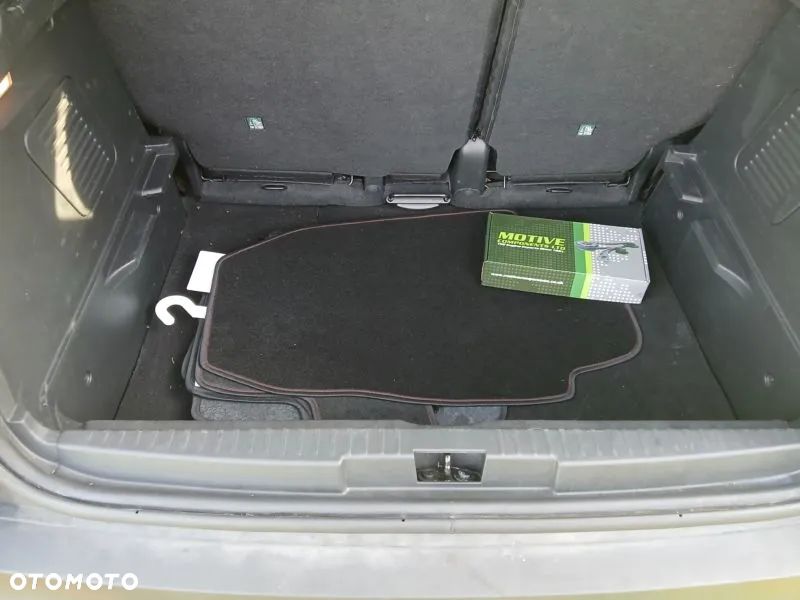 Renault Captur 1.2 TCe Helly Hansen EDC - 6