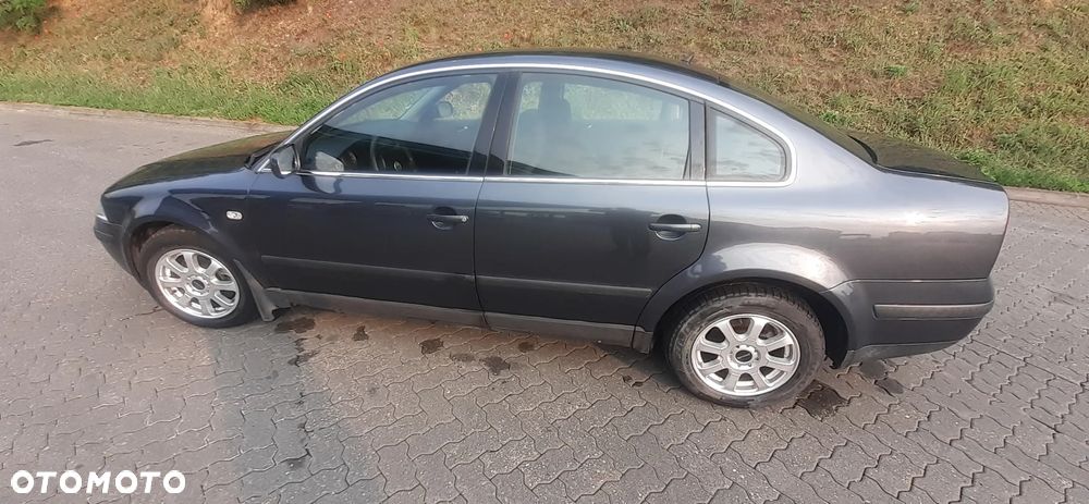 Volkswagen Passat 1.8T Comfortline - 2