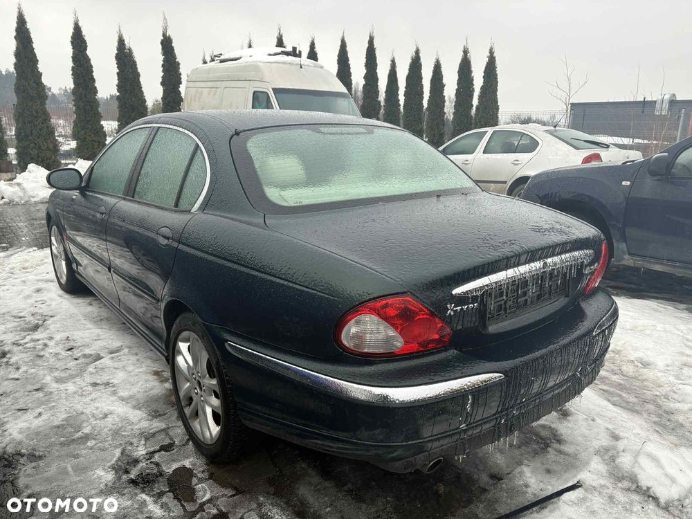 YAGUAR X-TYPE - 3
