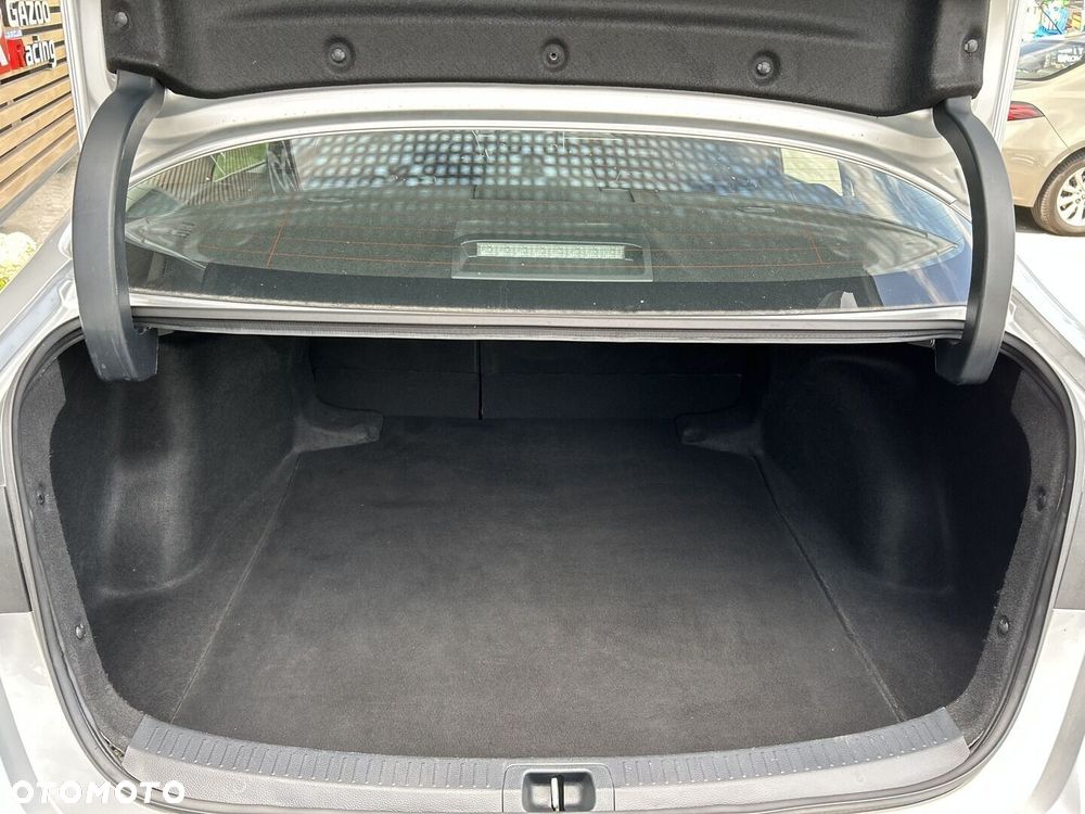 Toyota Corolla 1.6 Premium EU6 - 25