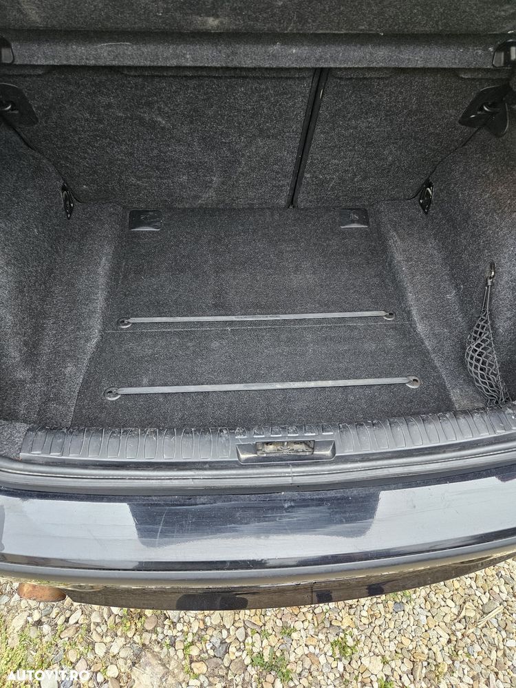 BMW Seria 1 118i - 11