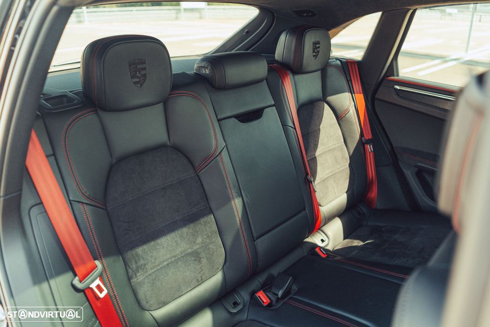 Porsche Macan Turbo - 8