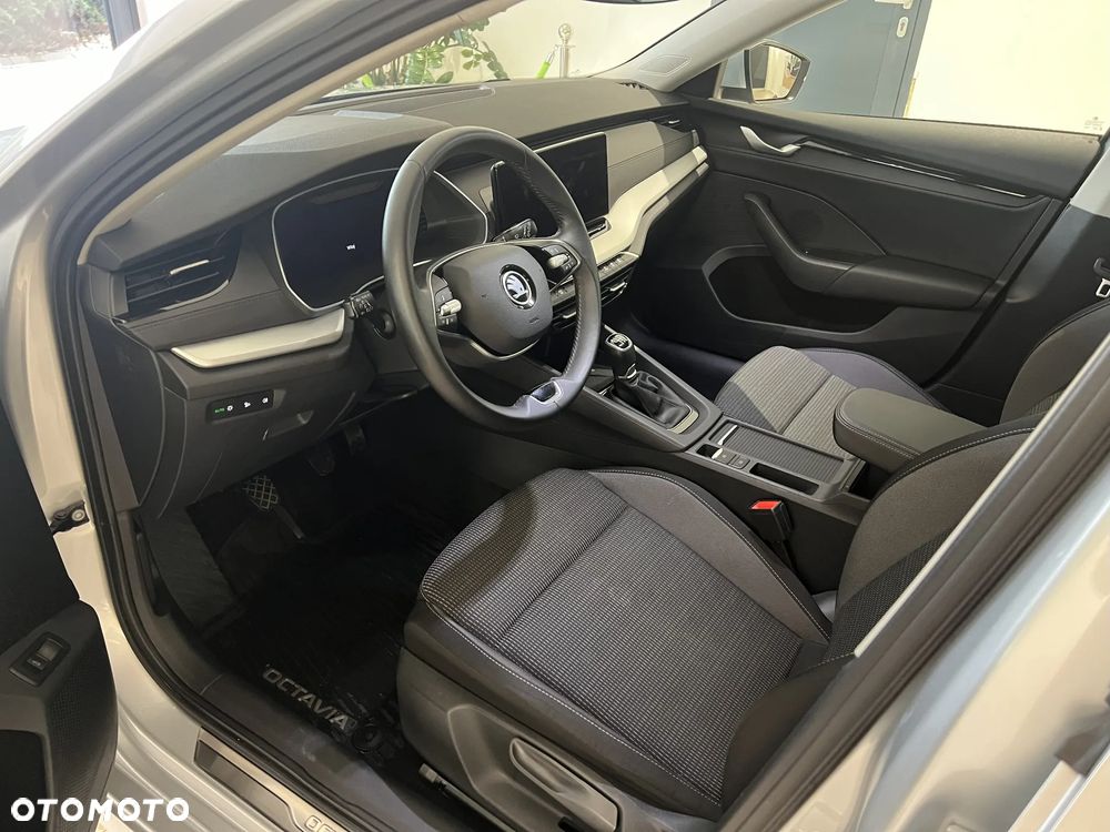 Skoda Octavia 1.5 TSI Selection - 10