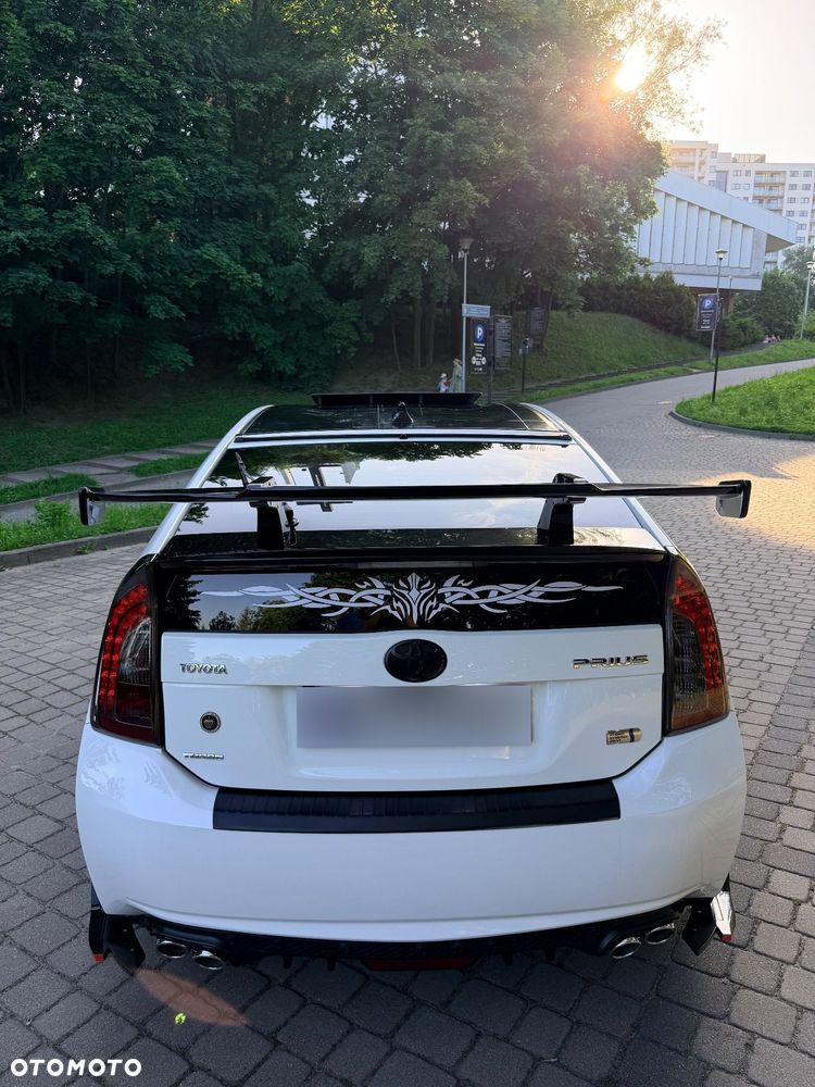 Toyota Prius 1.8 HSD Premium - 8