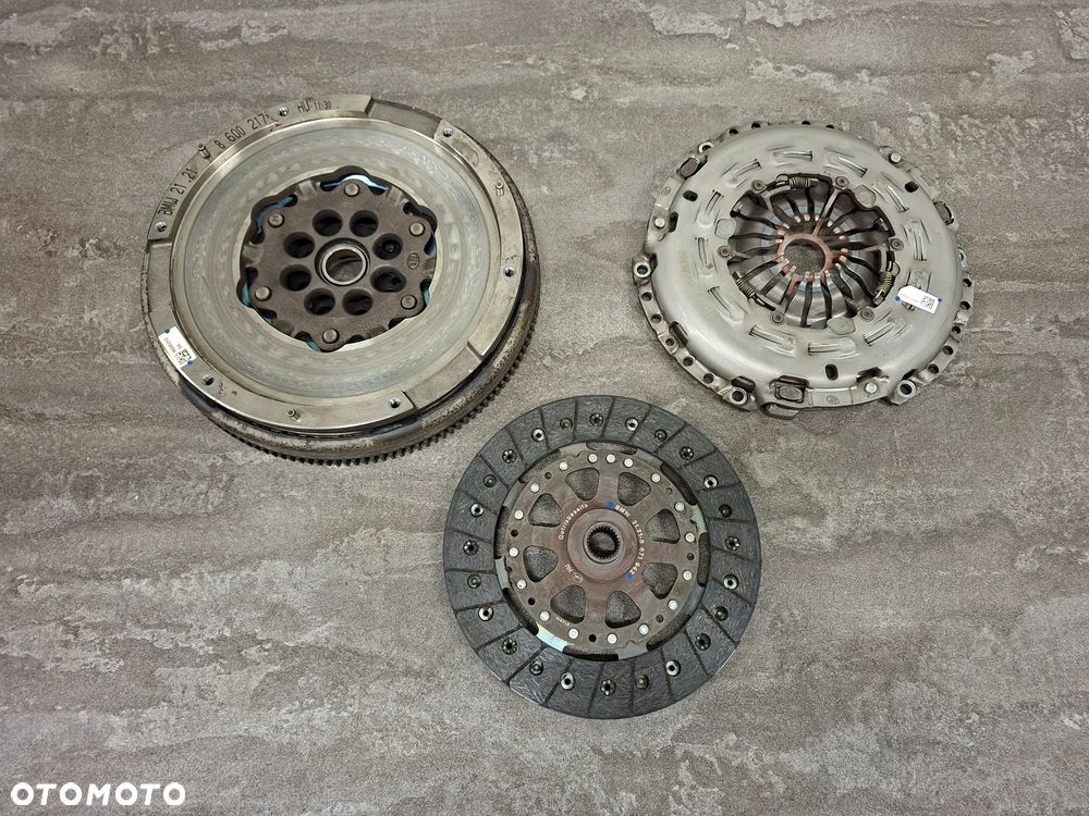 BMW F45 F48 MINI F56 F60 Sprzęgło Koło dwumasowe 8600217 - 2
